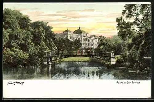 AK Hamburg-St. Pauli, Spaziergänger auf Brücke im botanischen Garten