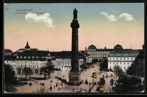 AK Darmstadt, Louisenplatz mit Ludwigsäule und Strassenbahn