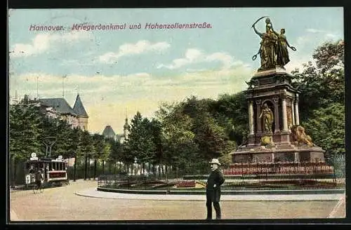 AK Hannover, Strassenbahn mit Kriegerdenkmal in der Hohenzollernstrasse