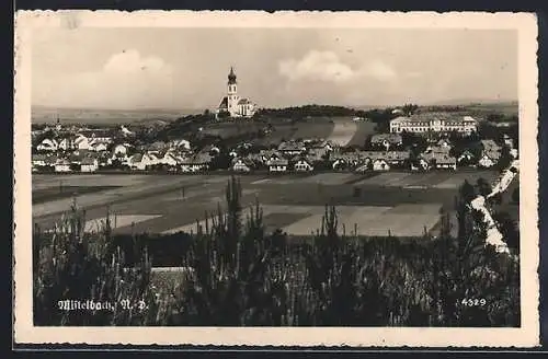 AK Mistelbach /N. D., Gesamtansicht mit Landstrasse aus der Vogelschau