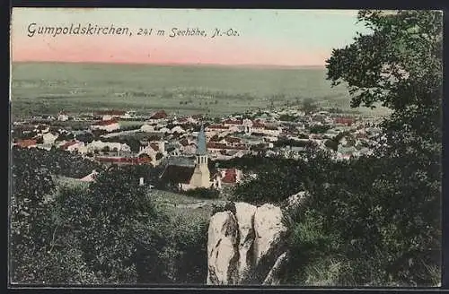 AK Gumpoldskirchen /N. Oe., Ortsansicht bei Abenddämmerung