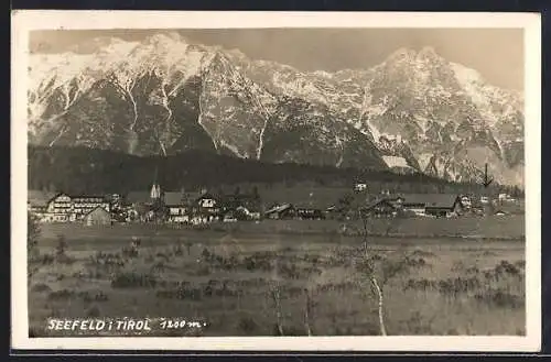 AK Seefeld i. Tirol, Ortsansicht mit Bergpanorama