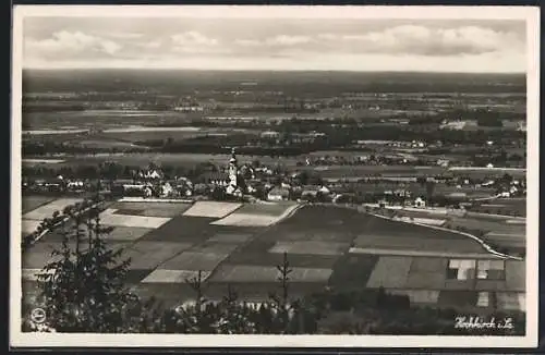 AK Hochkirch i. Sa., Ortsansicht, Kirche, Felder