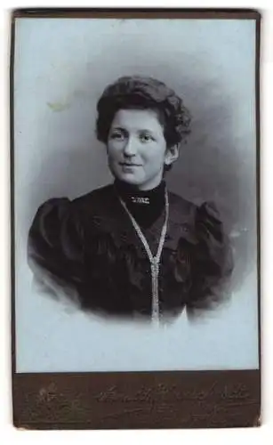 Fotografie Arnold Hirschochdt, Ried / Innkreis, Porträt einer Frau