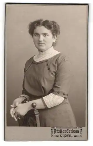 Fotografie Atelier Gerdom, Thorn, Porträt einer Frau