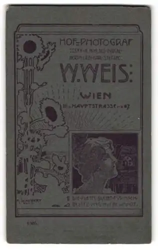Fotografie W. Weis, Wien, Hauptstrasse 67, Damenkopf nebst Plattenkamera, Sonnenblumen nebst Anschrift des Atelier