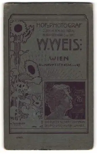 Fotografie W. Weis, Wien, Hauptstrasse 67, Sonnenblumen & Atelier Anschrift, Damenkopf im Jugendstil mit Plattenkamera