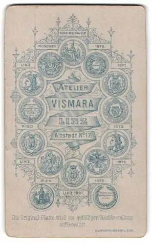 Fotografie Atelier Vismara, Linz, Altstadt No. 17, Atelier Anschrift von Medaillen umrandet