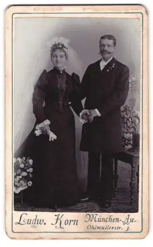 Fotografie Ludw. Korn, München-Au, Ohlmüllerstr. 3, Hochzeitsporträt eines Paares
