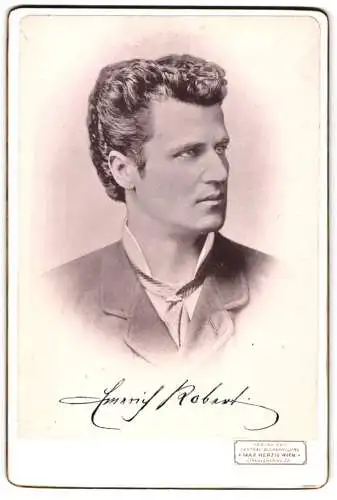 Fotografie Lichtdruck Max Herzig, Wien, Franzensring 22, Porträt des Schauspielers Emerich Robert