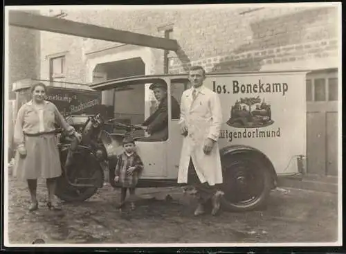 Fotografie unbekannter Fotograf, Ansicht Lütgendortmund, DKW Lastendreirad der Fa. Jos. Bonekamp