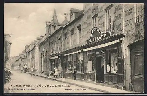 AK Tinchebray, la Grande Rue et la Miséricorde