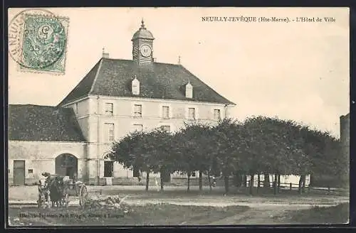 AK Neuilly-l`Évêque /Hte-Marne, L`Hôtel de Ville avec calèche et arbres
