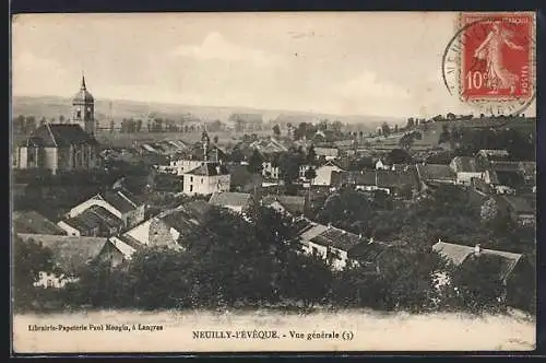 AK Neuilly-l`Évêque, Vue générale du village avec église et paysage environnant