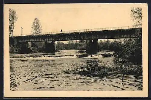 AK Saint-Dizier /Hte-Marne, Le Pont-Canal traversant la Marne à Moeslain