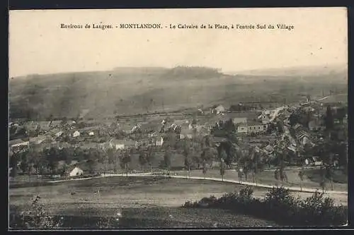 AK Montlandon, Le Calvaire de la Place, à l`entrée Sud du Village