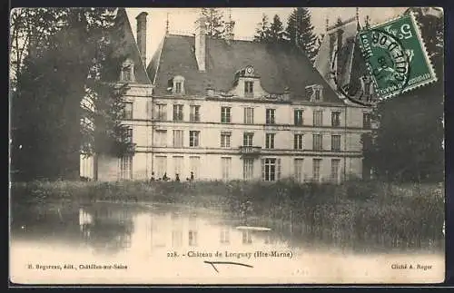 AK Longuay /Hte-Marne, Château et son reflet sur l`eau