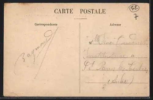 AK Cirey-sur-Blaise, Le Château, Cour intérieure et Porte d`Honneur, ancienne demeure de Mme du Châtelet