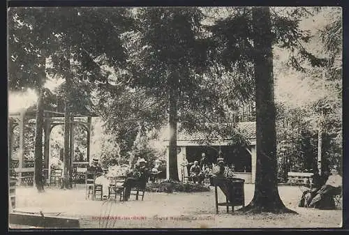 AK Bourbonne-les-Bains, Source Nivayolles, La Buvelie