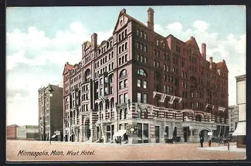 AK Minneapolis, MN, West Hotel