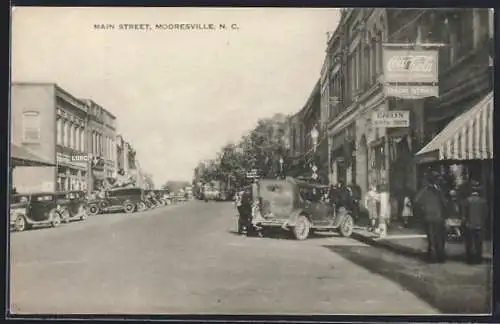 AK Mooresville, NC, Main Street