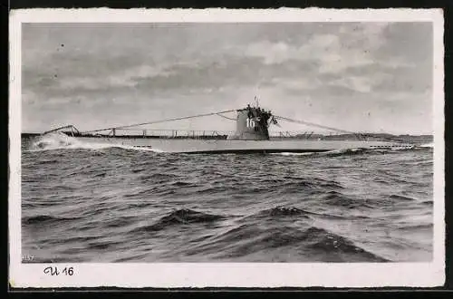 AK U-Boot U 16 auf See