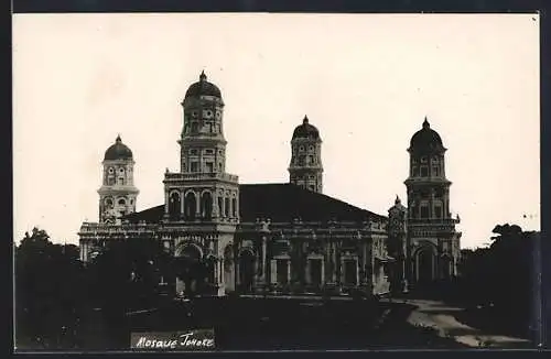 AK Johore, Mosque
