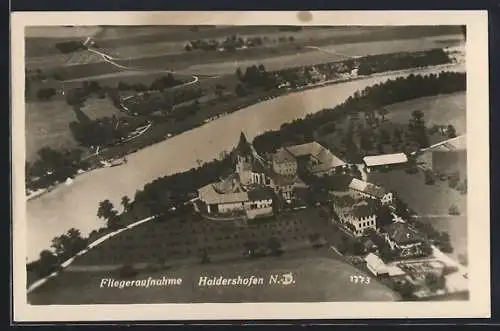 AK Haidershofen, Fliegeraufnahme mit Dorfstrasse und Kirche