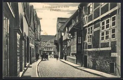 AK Lauenburg a. d. Elbe, Elbstrasse mit Geschäft Willi Töpfer