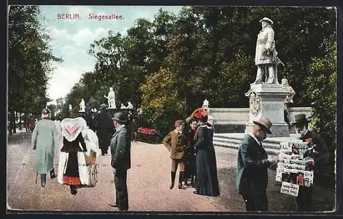 AK Berlin-Tiergarten, Mobiler Ansichtskarten-Verkäufer in der Siegesallee
