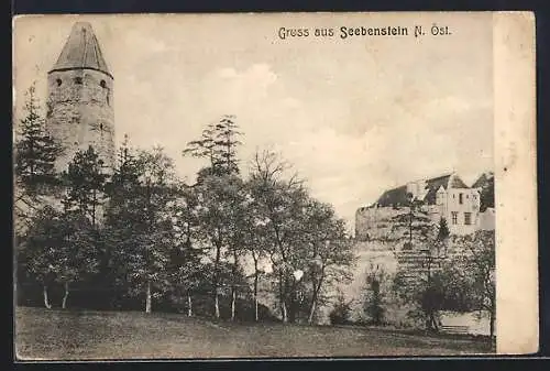 AK Seebenstein /N.-Ö., Ortspanorama mit Turm und Mauer