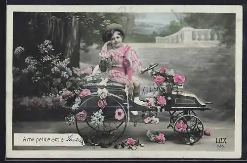 AK Auto mit Knabe am Steuer