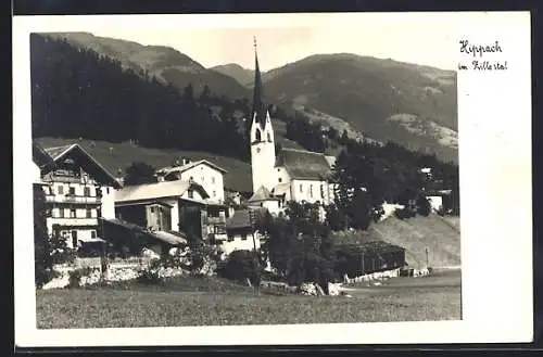 AK Hippach im Zillertal, Teilansicht mit Kirche und Bergpanorama