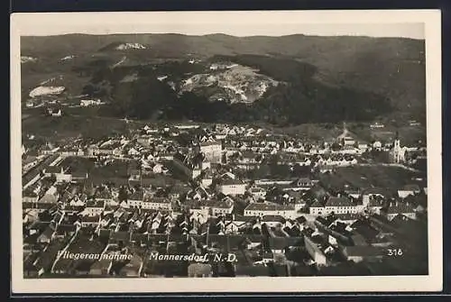 AK Mannersdorf /N.-D., Fliegeraufnahme des Ortes