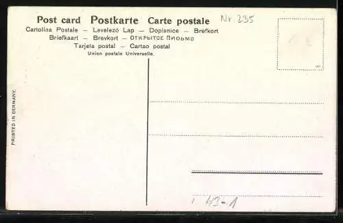 AK Dame mit Umzugshelfern beim Transport von Habseligkeiten
