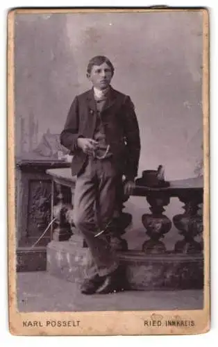 Fotografie Karl Posselt, Ried, Kirchenplatz 46, Eleganter junger Mann