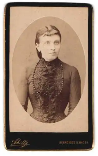 Fotografie Friedrich Schiller, Baden, Renngasse 8, Porträt einer jungen Frau