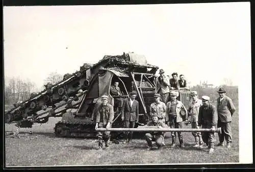 Fotografie Raupen-Schlepper / Kettenschlepper mit Eimerkette Bodenfräse, Baumaschine / Abraumgerät