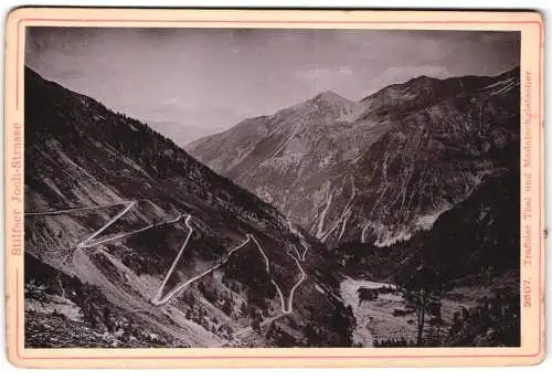 Fotografie Diezel & Langer, Wien, Ansicht Veltlin, Serpentinen einer Bergstrasse