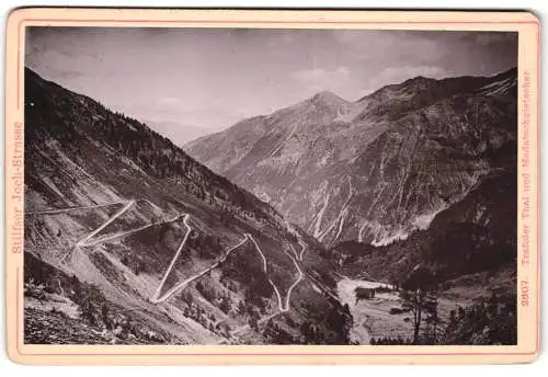 Fotografie Diezel & Langer, Wien, Ansicht Veltlin, Stiftsser Joch-Strasse, Atemberaubende Berglandschaft