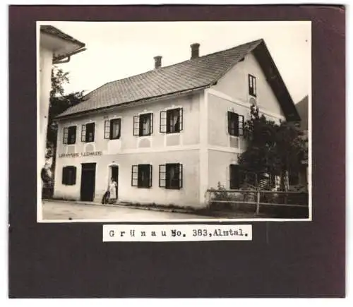 Fotografie unbekannter Fotograf, Ansicht Grünau / N.Ö., Fleischhauerei Klara Ammering