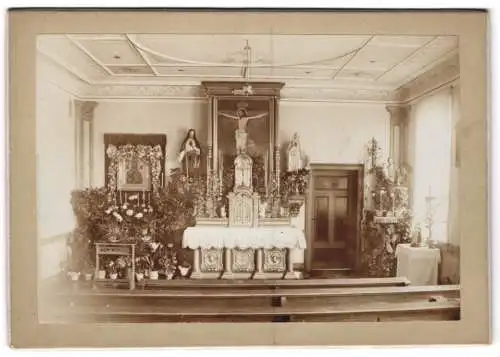 Fotografie Josef Zeller, Wiggensbach, Ansicht Bad Wörishofen, Altarraum der Kapelle im Kneippseminar