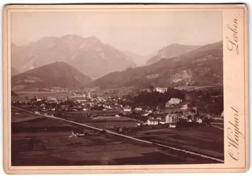 Fotografie Carl Weighant, Leoben, Fischergasse 92, Ansicht Leoben, Blick auf die Stadt mit Landschaftspanorama