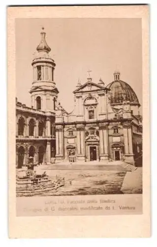 Fotografie unbekannter Fotograf, Ansicht Loreto, Fassade der Basilika