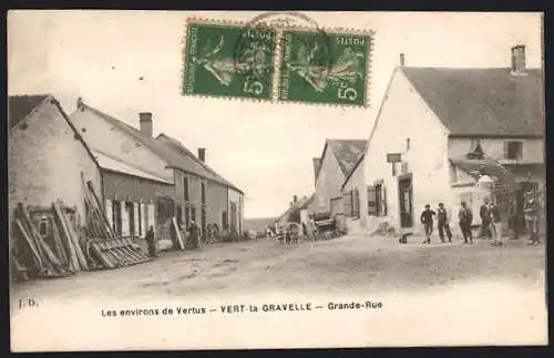 AK Vert-la-Gravelle, Grande-Rue, Strassenpartie im Ort