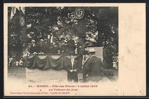 AK Wassy, Fête des Fleurs 4 Juillet 1909, La Tribune du Jury