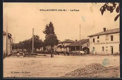 AK Voillecomte /Hte-M., La Place avec épicerie-café et charrettes