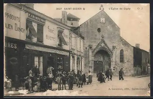 AK Saint-Dizier, L`église de Gigny et boutiques animées