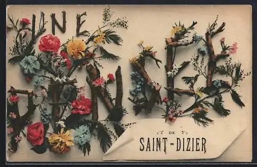 AK Saint-Dizier, Une Pensée ornée de fleurs colorées et de branchages