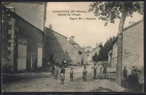 AK Goncourt /Hte-Marne, Entrée du village